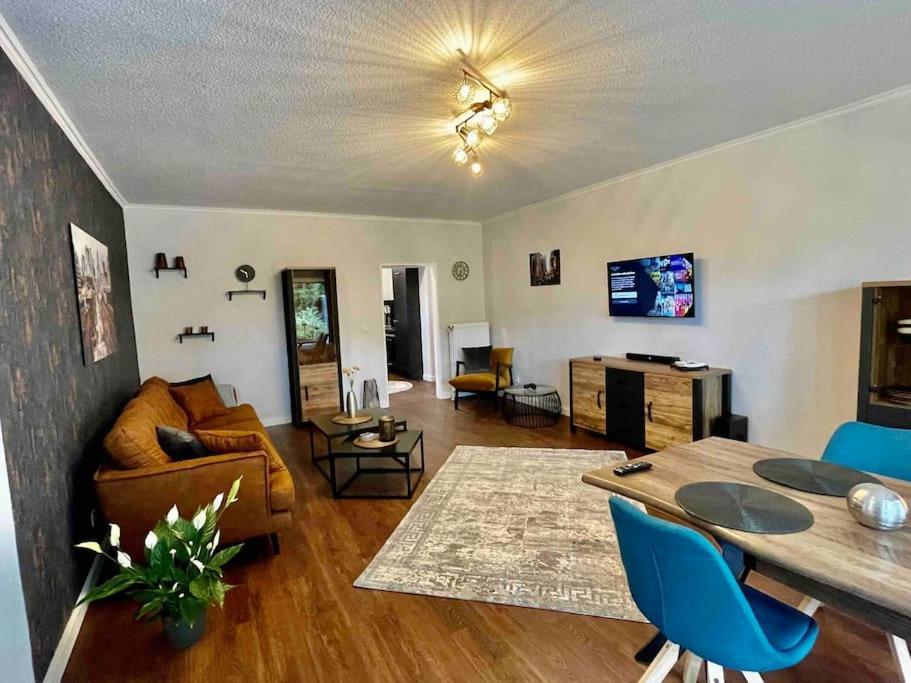 Neumünster Studioappartement Mit Privatgarten In Ruhiger Wohnsiedlung מראה חיצוני תמונה