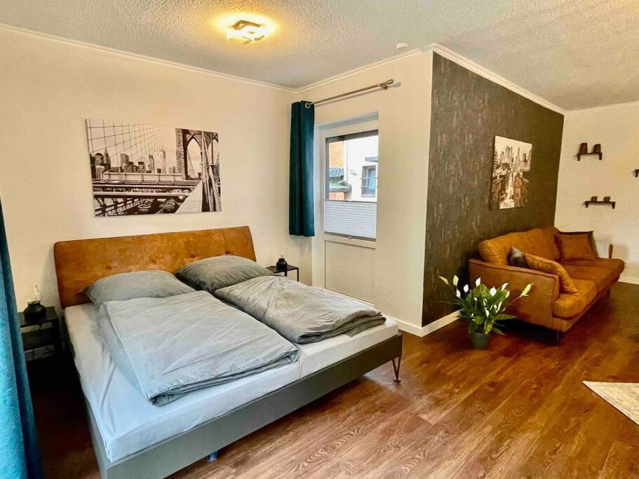 Neumünster Studioappartement Mit Privatgarten In Ruhiger Wohnsiedlung מראה חיצוני תמונה